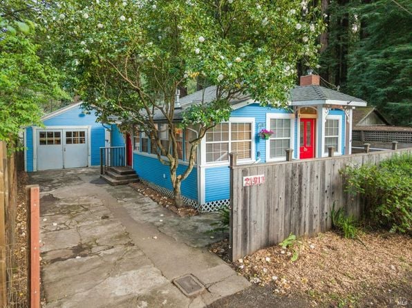 21911 Russian River Ave - Photo 1