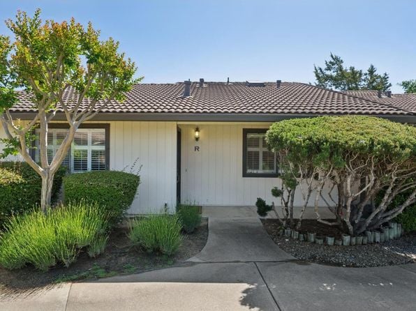 920 W 5th Street W #R - Photo 1