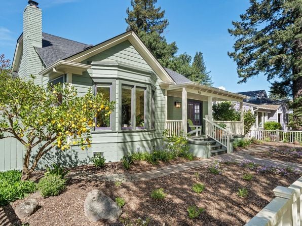 915 St Helena Avenue - Photo 1