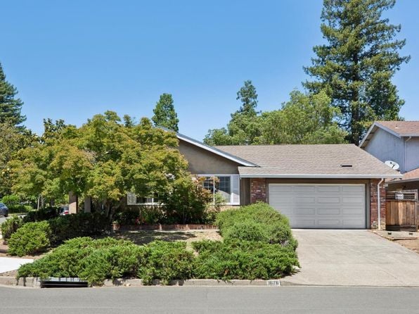 1676 Paulson Way - Photo 1
