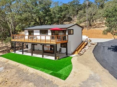 2087 1st Avenue - Photo 1