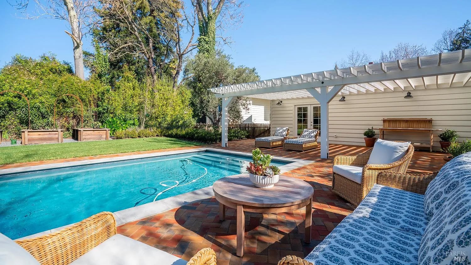 699 Grove Street - Photo 1