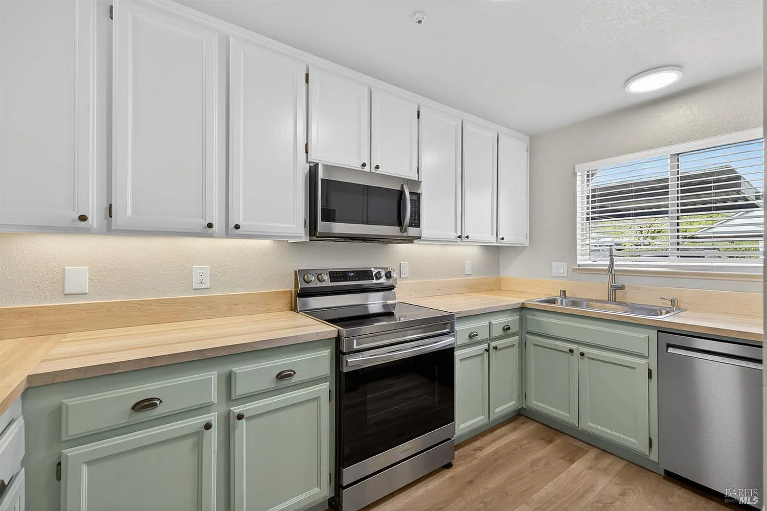 209 Elbridge Avenue #F - Photo 1