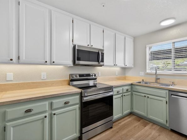 Elbridge Avenue #F - Photo 1
