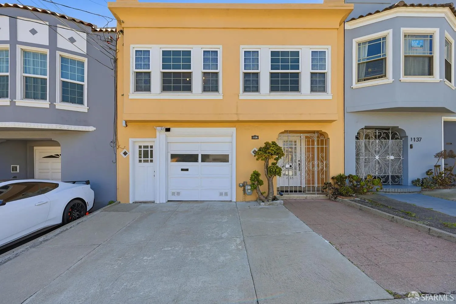 1135 Naples St - Photo 1