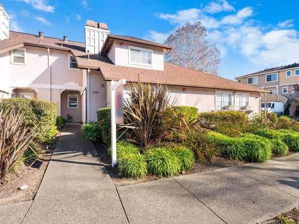 1757 Burgundy Court - Photo 1