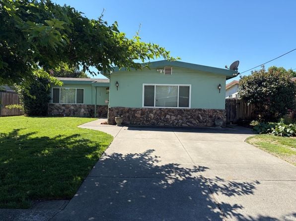 2225 Pamela Drive - Photo 1