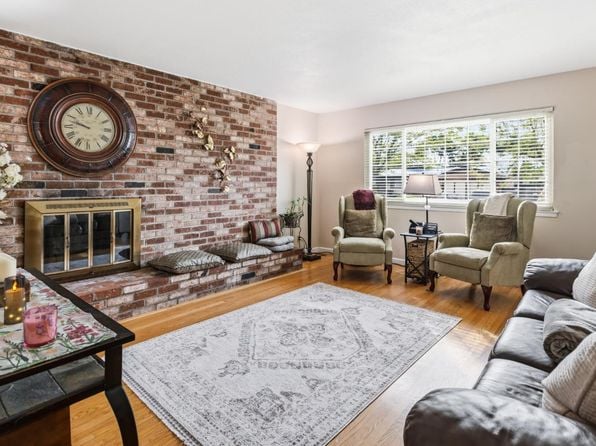 1260 Sierra Avenue - Photo 1