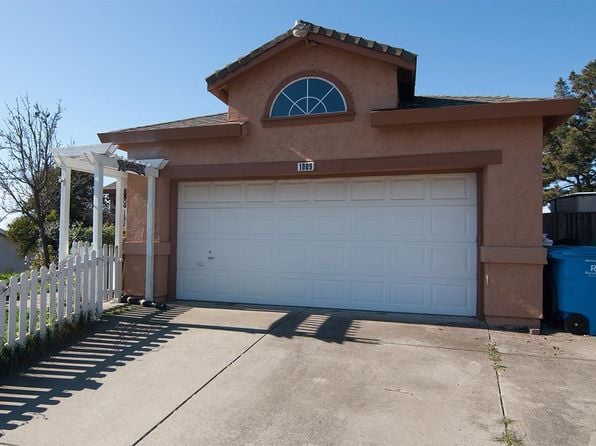 1009 Donaldson Way - Photo 1