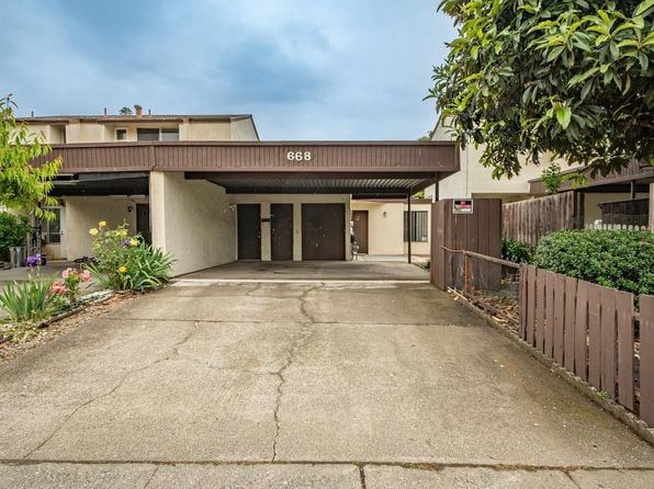 668 Simpson Street - Photo 1