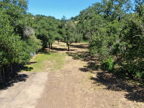 0 University Street #B - Photo 1