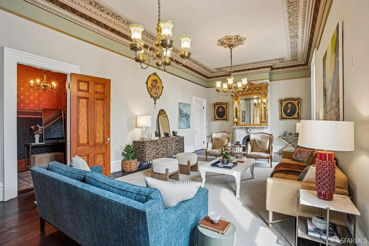 1556 Revere Ave - Photo 1