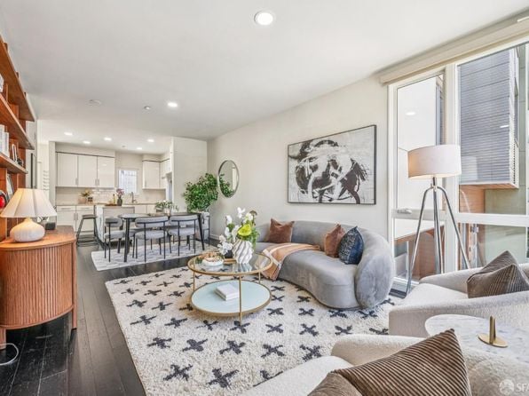 253 Friedell St - Photo 1