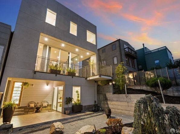 147 Bronte St - Photo 1
