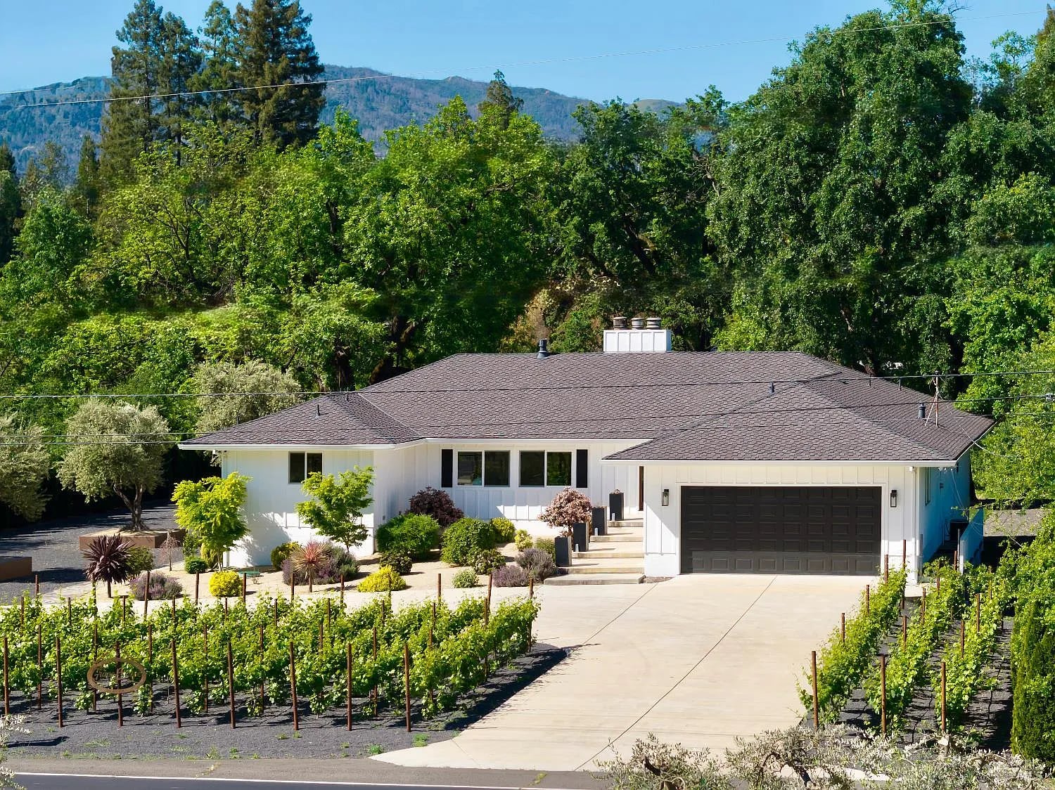 201 Silverado Trail N - Photo 1