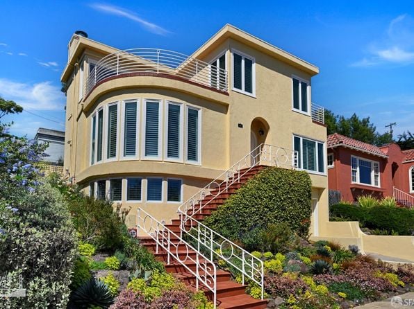 376 Moncada Way - Photo 1