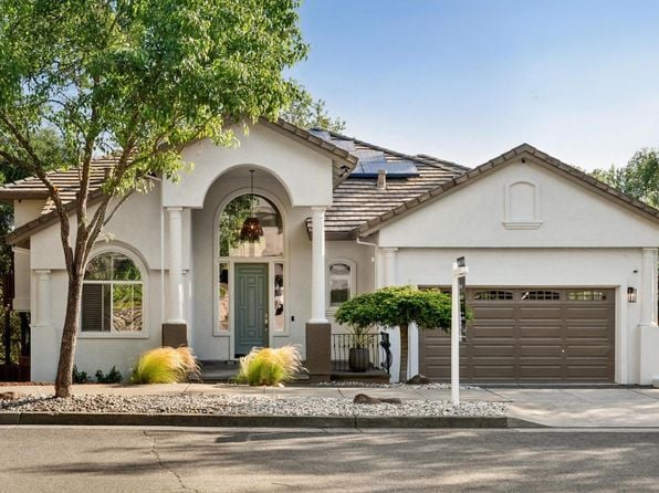 174 Yulupa Circle - Photo 1