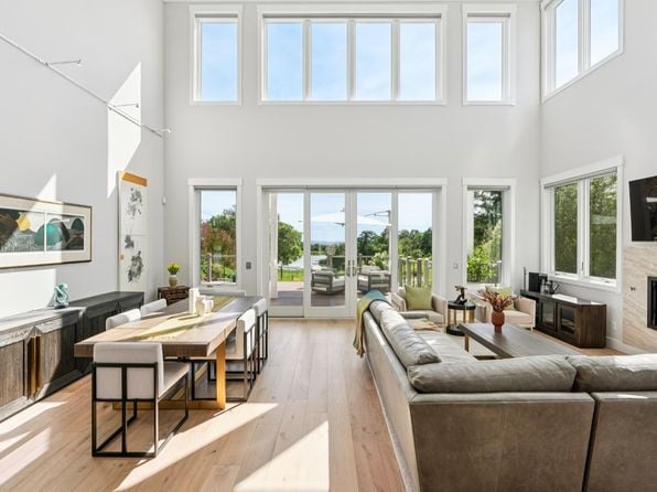 4990 Lakepointe Circle - Photo 1