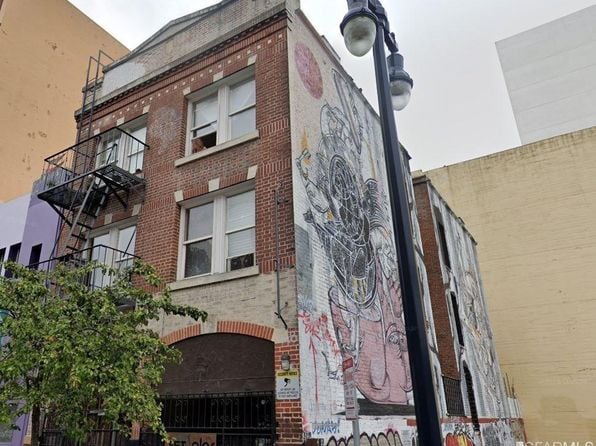 222 Hyde St - Photo 1