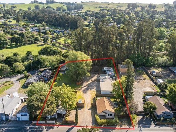 52 Eastman Lane - Photo 1