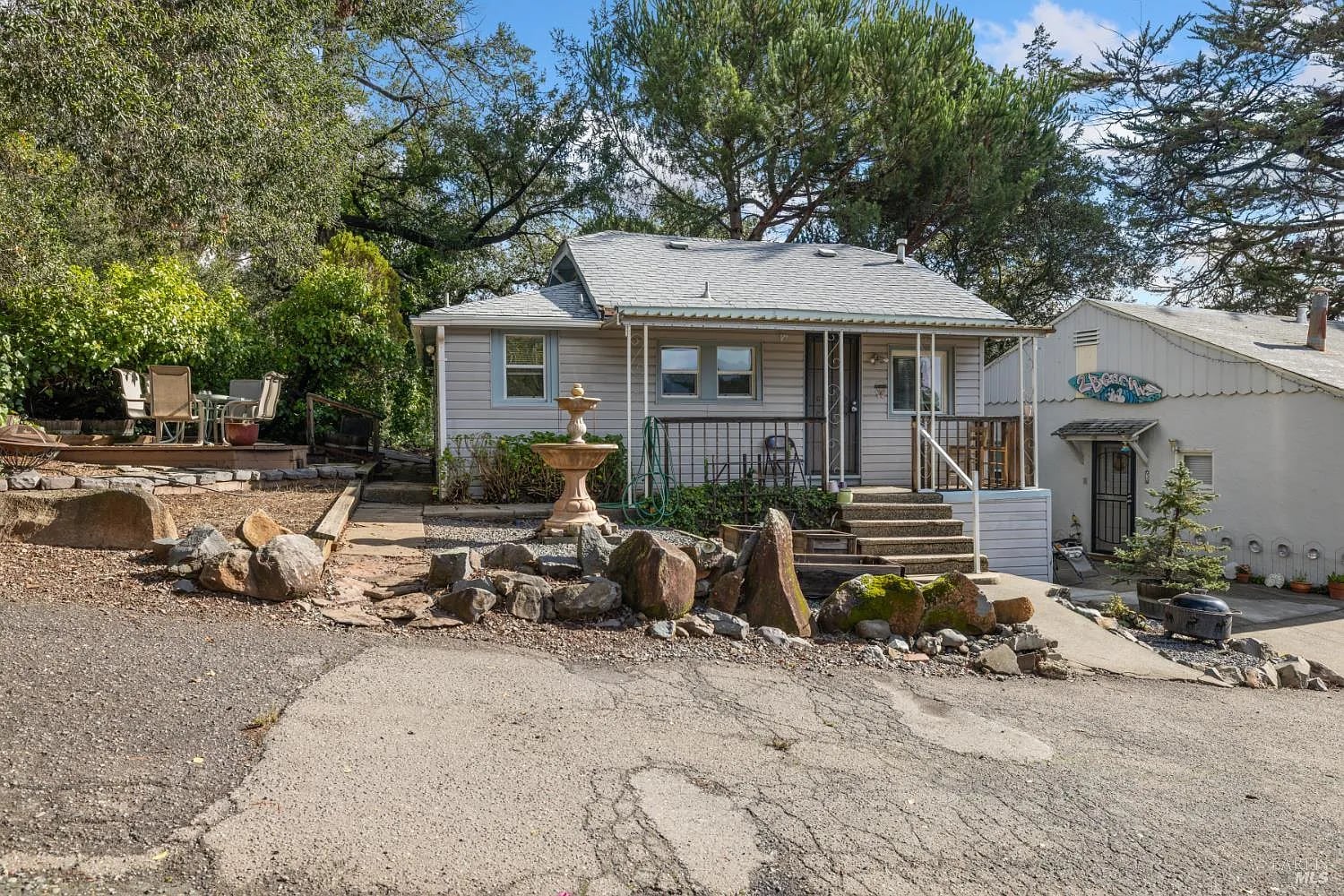 3160 Sunridge Drive - Photo 1