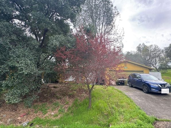 1025 Bridle St - Photo 1