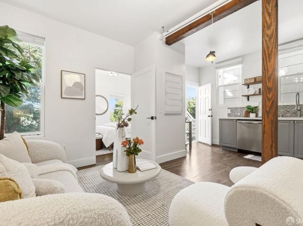 1385-1387 Hampshire St #1387B - Photo 1