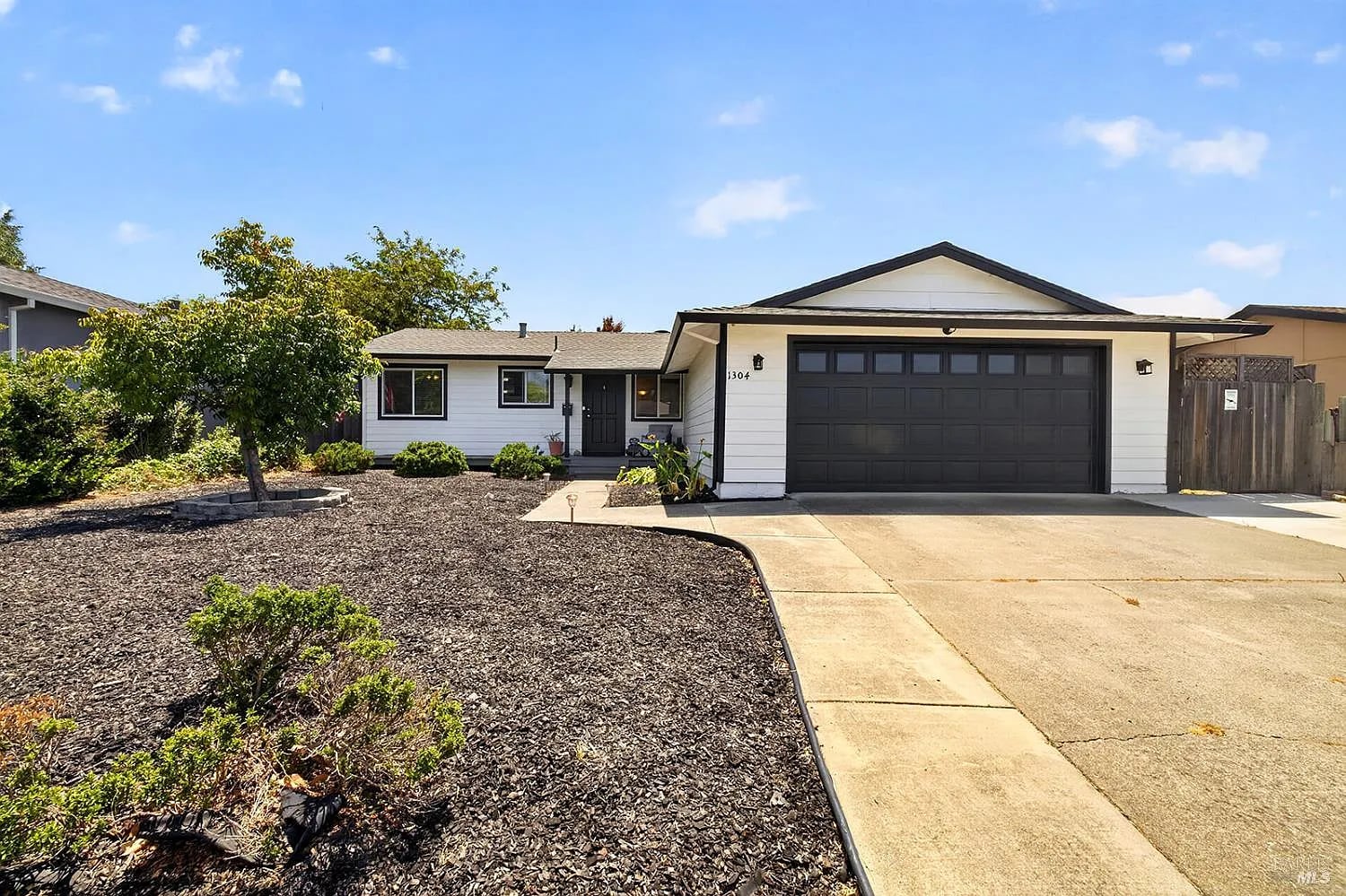 1304 San Jose Way - Photo 1