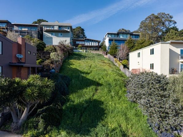 4 Addison St - Photo 1