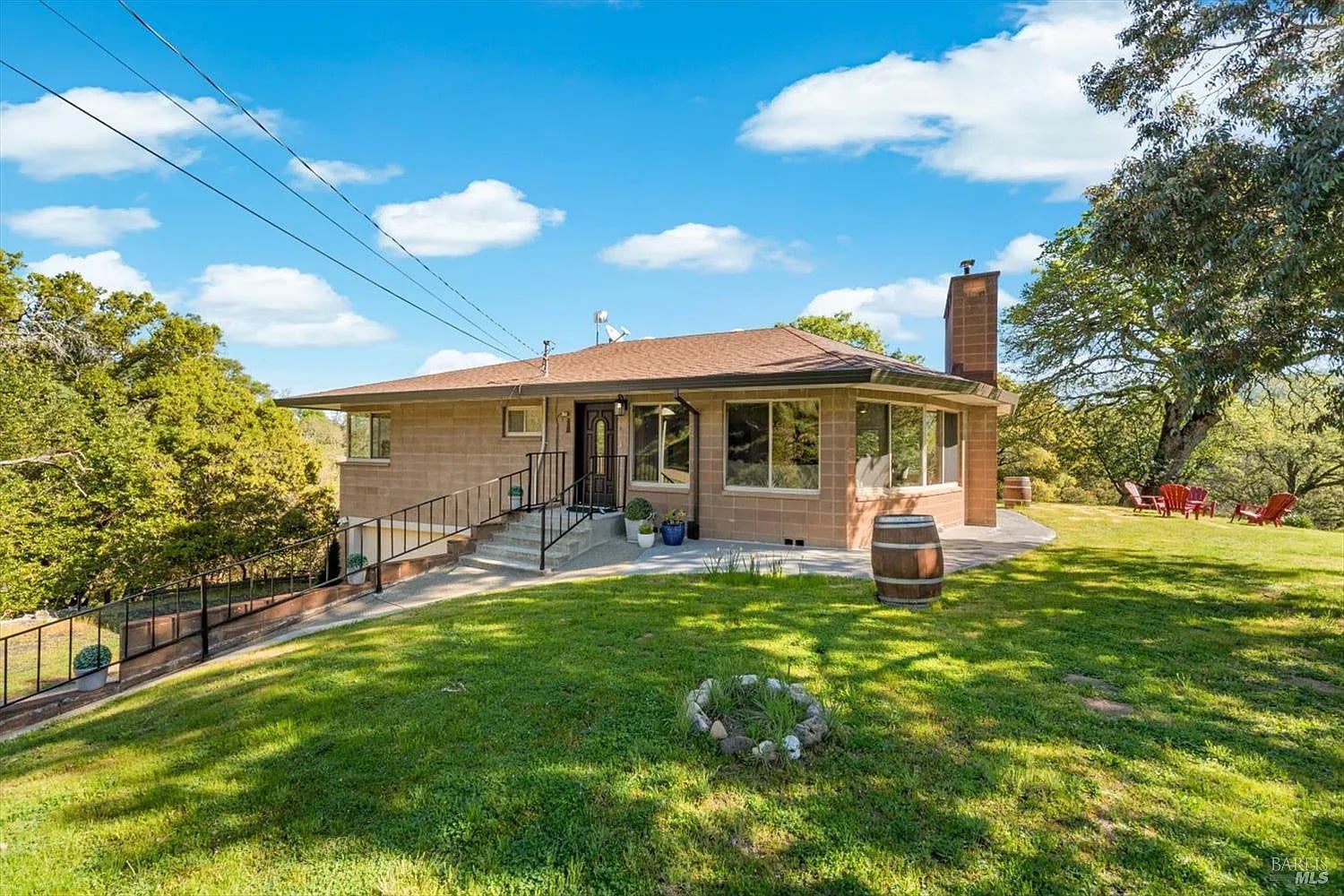 188 Country Club Lane - Photo 1