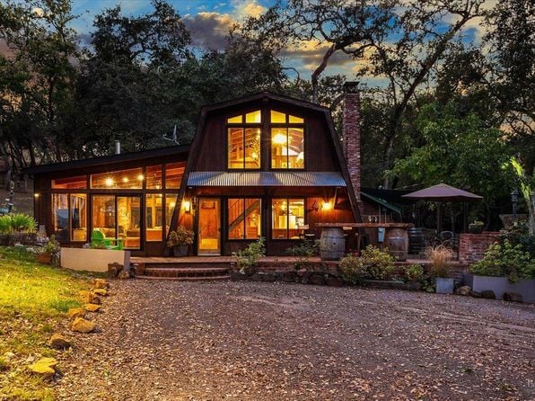 350 Canyon Road - Photo 1