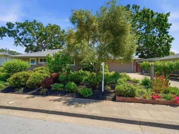 2418 Grahn Drive - Photo 1