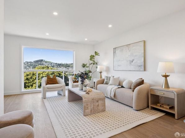 262 Naples St - Photo 1