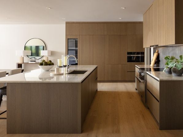 151 Sawmilll Circle #201 - Photo 1