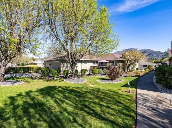 7409 Oakmont Drive - Photo 1