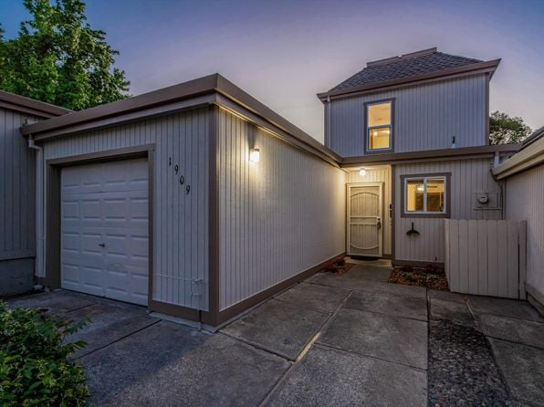 1909 Knolls Drive - Photo 1