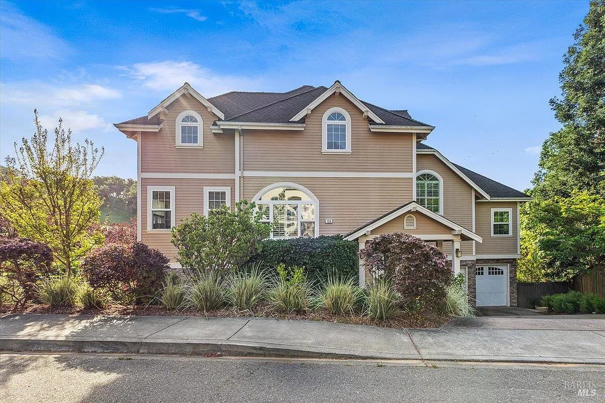 134 Moonlight Drive - Photo 1
