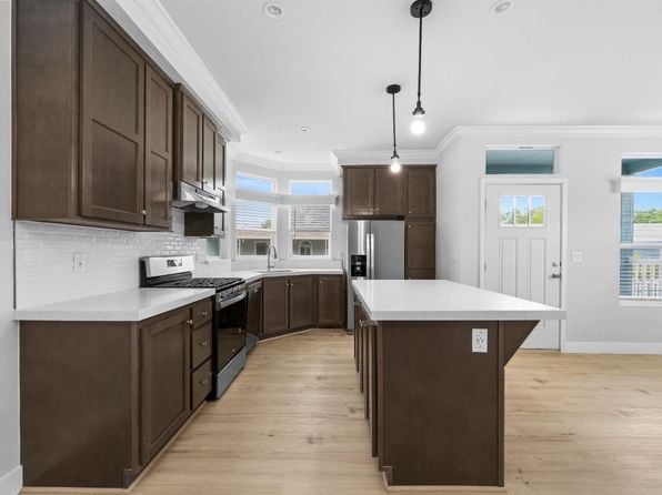 153 Bari Lane - Photo 1