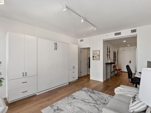 1433 Bush St #502 - Photo 1