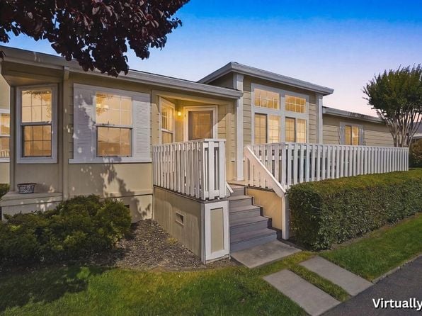 572 Birchwood Drive - Photo 1