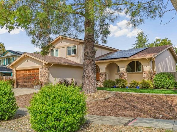 3946 Alexander Street - Photo 1