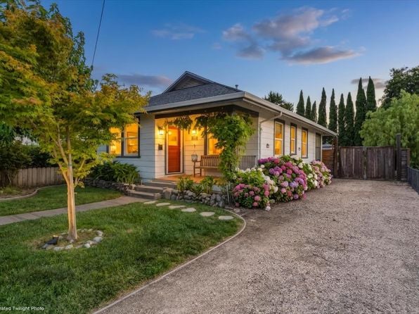 1413 Earl Street - Photo 1