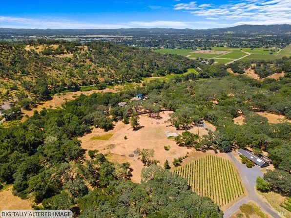 841 Leslie Road - Photo 1