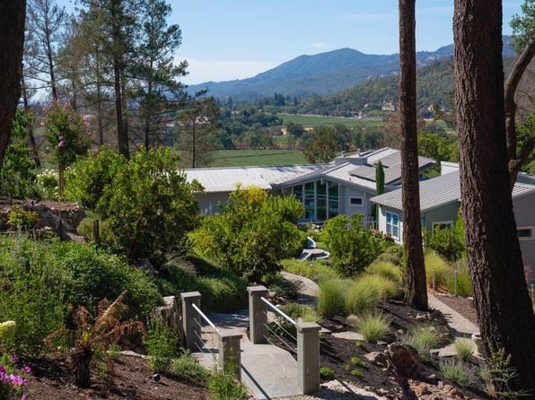 9 Bournemouth Road - Photo 1