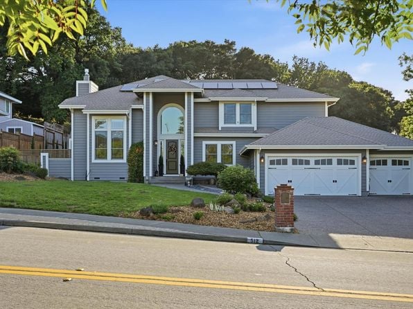 512 McNear Avenue - Photo 1
