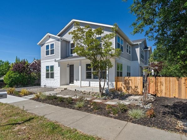 109 Paul Wittke Drive - Photo 1