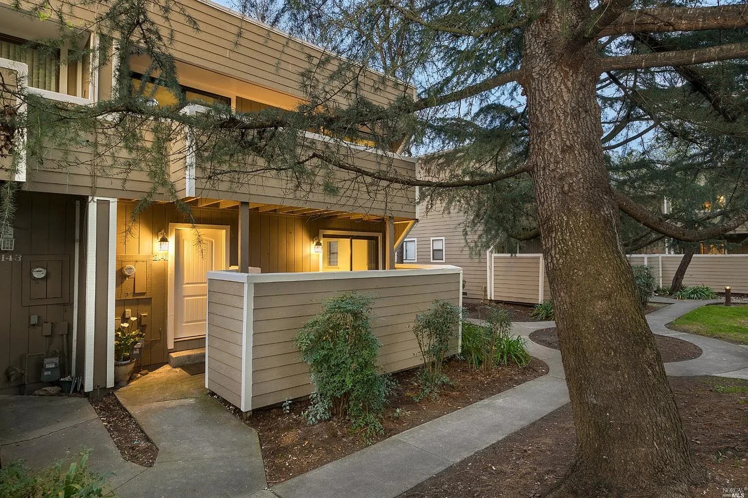 2141 W Steele Lane - Photo 1