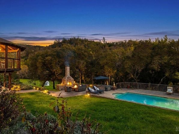 1000 Siesta Way - Photo 1