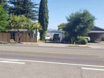 3101-3105 Hoen Ave - Photo 1