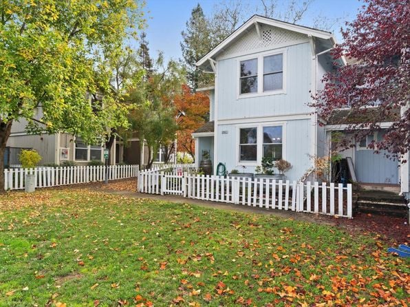 2837 Bowen Street - Photo 1